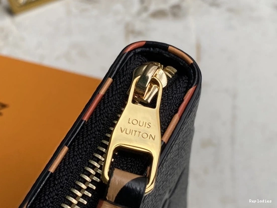 Rep ladies VUITTON LOUIS WALLET ZIPPY 0709